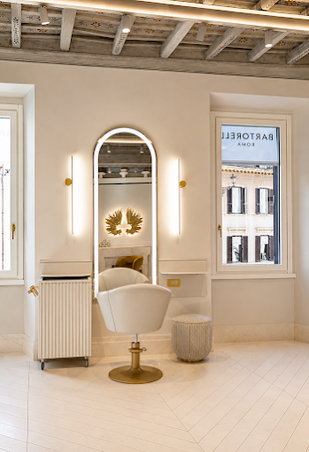 Interno del salone Bartorelli, Piazza di Spagna